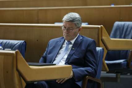 Zahtjev Vijeću ministara BiH: Poštovati odredbe da radni odnos prestaje nakon 65 godina ili 40 godina staža