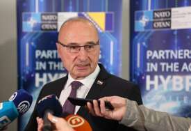 Kontradiktorni Grlić Radman: "Bh. lideri se moraju sami dogovoriti", pa govor o "pravima Hrvata"