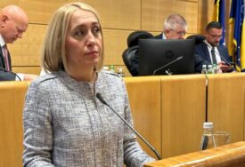 Pozder: 300.000 KM za hitnu sanaciju posljedica požara na deponiji Uborak