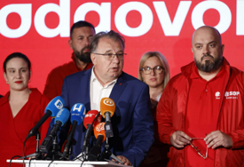 Nermin Nikšić ostaje predsjednik SDP-a do marta 2027. godine