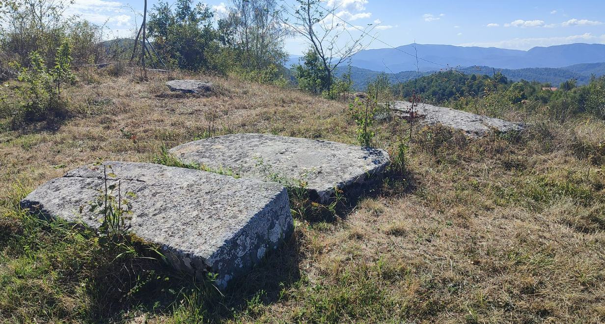 U Rogatici pronađene nove četiri lokacije stećaka