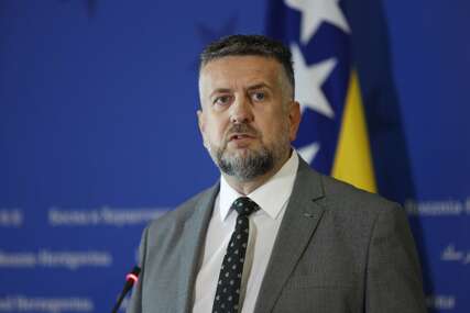 HIT DANA Nenad Vuković