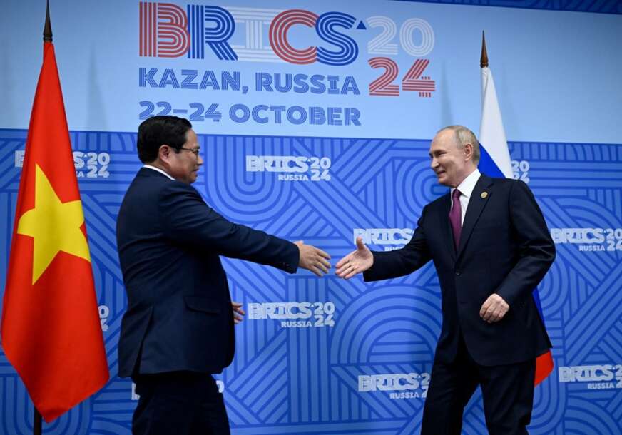 FOTO: EPA/  ALEXANDER NEMENOV / POOL