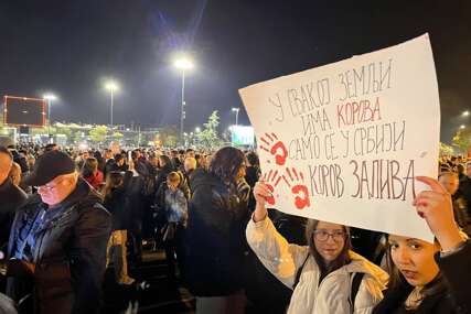 Novi protesti u Novom Sadu, blokiran Varadinski most