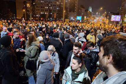 U Novom Sadu u nedjelju novi protesti i blokada raskrsnice kod Željezničke stanice