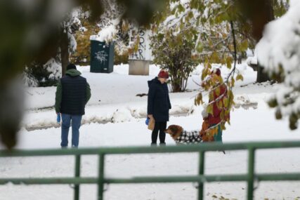 Stavite ovo u obuću prije izlaska iz kuće i noge vam se nikada neće smrznuti