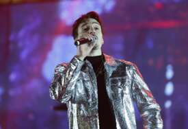 Adi Šoše objavio novu pjesmu "Vila", premijerno je izvedena na Splitskom festivalu "Melodije Jadrana"