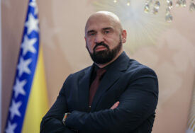 Isak: Dok separatisti udaraju na državu BiH, probosanski političari svađaju se oko glodara u Sarajevu