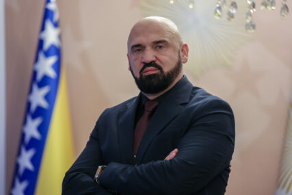 Isak: Dok separatisti udaraju na državu BiH, probosanski političari svađaju se oko glodara u Sarajevu