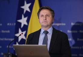 Emrić traži od Bošnjaka da se očituje po pitanju ostavke direktora SIPA-e Darka Ćuluma