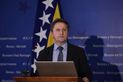 Emrić: Zarobljene institucije Bosne i Hercegovine su u službi secesionističkih politika