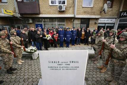 Helez na obilježavanju 32. godišnjice oslobođenja kote Vis