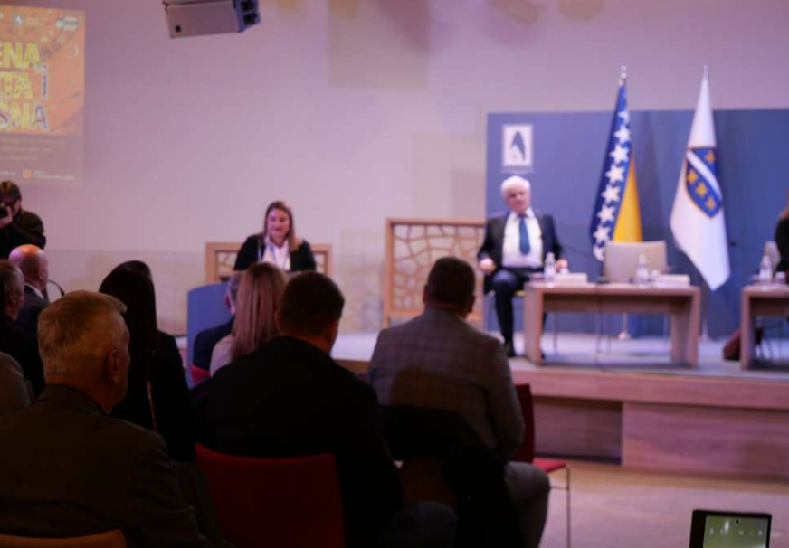 FOTO: MEMORIJALNI CENTAR SREBRENICA
