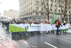 Studentski pokret zatražio raspuštanje parlamenta i izvanredne izbore u Srbiji