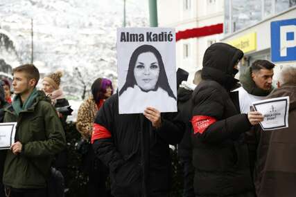 Sarajlije izašle na proteste zbog smanjene kazne ubici Alme Kadić (FOTO+VIDEO)