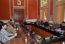 Vlada Brčko distrikta: Za najbolje učenike izdvojeno 10.000 KM