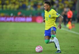 HAALAND MU OGADIO FUDBAL Neymar razmišlja o završetku karijere?!