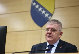 Mioković: Zašto je spriječeno štampanje poštanske markice posvećene genocidu u Srebrenici?