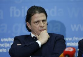 U FBiH se ukida naplata takse na isticanje naziva kompanije
