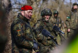 Njemačka razmatra vraćanje obaveznog vojnog roka zbog nedostatka dobrovoljaca
