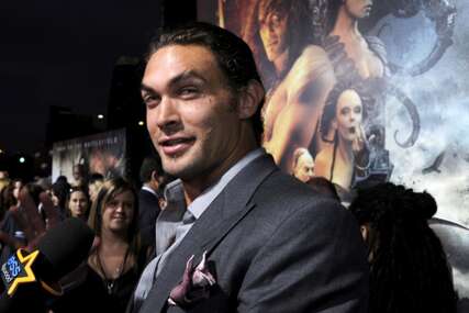 Jason Momoa prvi put u javnosti s 12 godina mlađom partnericom