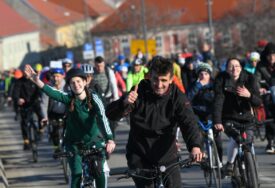 S protesta u Novom Sadu: "Batinaši nisu junaci"