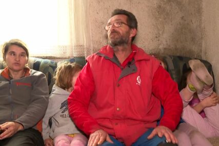 Težak život porodice Ožegović iz Cazina: "Imamo prazan frižider. Šampon i brašno su moja želja"