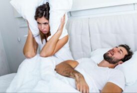 Svake noći radite ovo, a ni ne znate da može biti znak opasnog zdravstvenog stanja