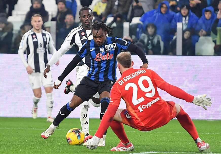 FOTO: EPA/ ALESSANDRO DI MARCO