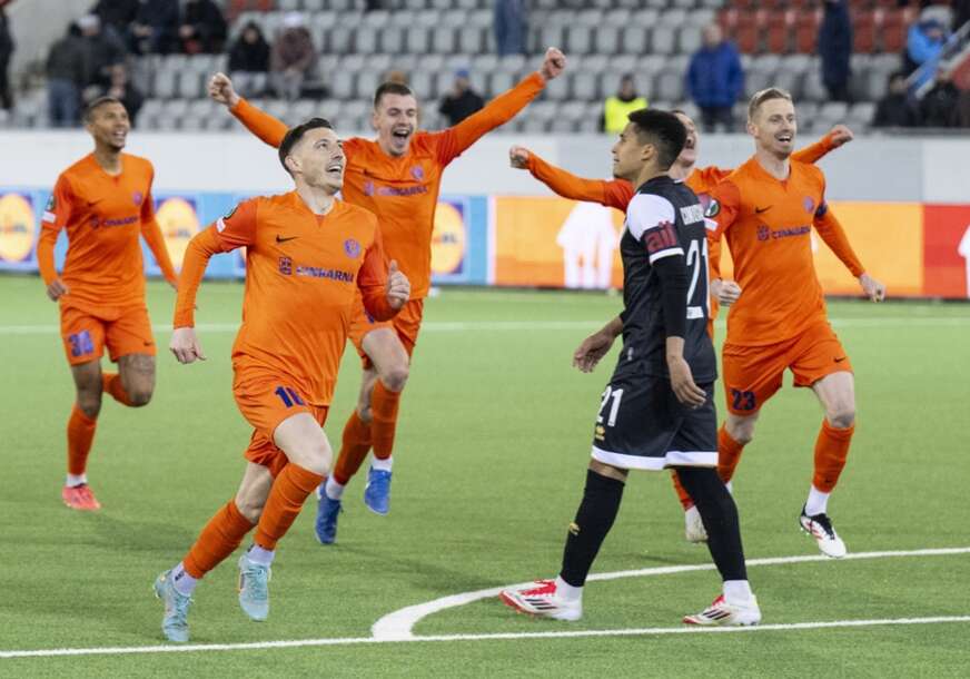 FOTO: EPA/ PETER SCHNEIDER