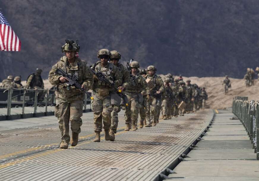 FOTO: EPA/ JEON HEON-KYUN