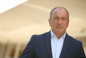 “Da li je patriotizam krasti od naroda” Crnadak tvrdi da je porodična firma Željke Cvijanović UZELA 25 MILIONA KM iz budžeta