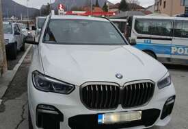 Policija pronašla 84.900 eura kod vozača skupocjenog BMW-a: "Bio je pod dejstvom kokaina"