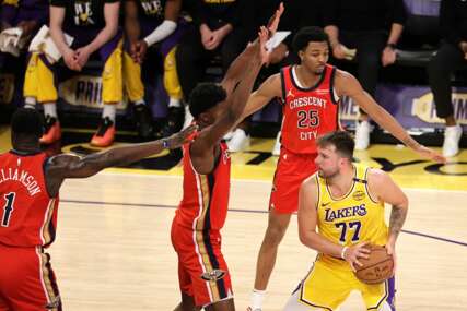 Lakersi su nezaustavljivi! Dončić i LeBron srušili i Knickse za osmu uzastopnu pobjedu
