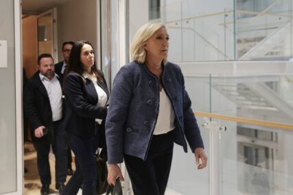 Krajnja desnica jača bazu u Francuskoj, Berdella favorit za predsjedničke izbore 2027.