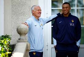 Drama u svlačionici Francuske pred Hrvatsku: "Mbappe predložio zamjenu za Deschampsa!?"