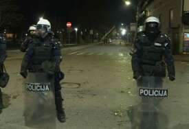 SRBIJA Bivši policajac kolegama: "Ne plašite se tog preplašenog čovjeka, nije nadležan"