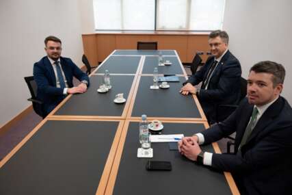 PLENKOVIĆ RAZGOVARAO SA PRANJIĆEN "Pozivamo na smirivanje tenzija i povratak dijalogu"