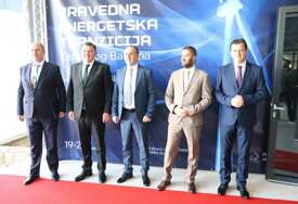 (FOTO) Najzapaženiji skup naučnika, stručnjaka i investitora: Na SET stigli i ministri Đokić i Košarac