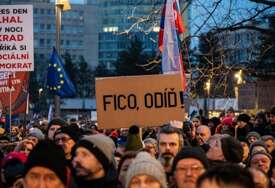 Hiljade Slovaka prosvjedovalo protiv premijera Fica