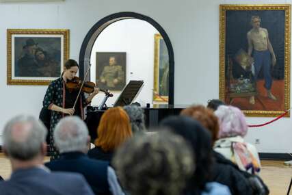 TUZLA Koncert i izložba u dijalogu (FOTO)