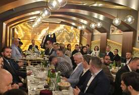 U Beču organiziran iftar za uspješne Bosance i Hercegovce koji žive u Austriji, stigli i gosti i BiH, Češke... (FOTO)
