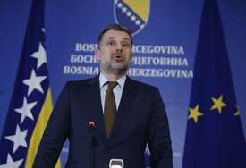 Konaković uputio protestnu notu Srbiji nakon što je srbijanski ministar sjedio prilikom intoniranja himne BiH