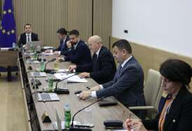 (FOTO) Počela vanredna sjednica o SIPA-i, stigli Košarac i Amidžić
