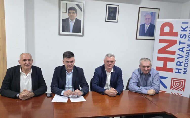 FOTO: HDZ 1990