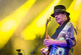 Zdravstveni problemi na turneji: Carlos Santana hospitaliziran nakon što mu je pozlilo u Texasu