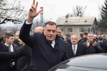 (VA)ISTINSKI DODIK!