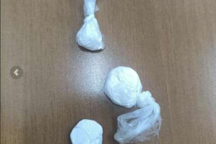 Hapšenje, podnijete krivične i prekršajne prijave, pronađena marihuana