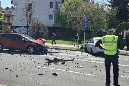 Na području KS u protekla 24 sata čak 14 saobraćajnih nezgoda, dvije osobe teže i osam lakše povrijeđeno