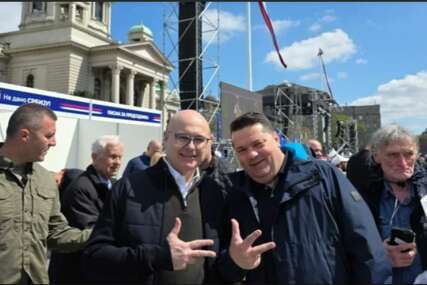Skandal bez presedana: Stevandić ponovo prešao u Srbiju, pozira nasmijan dok ga bh. pravosuđe traži!